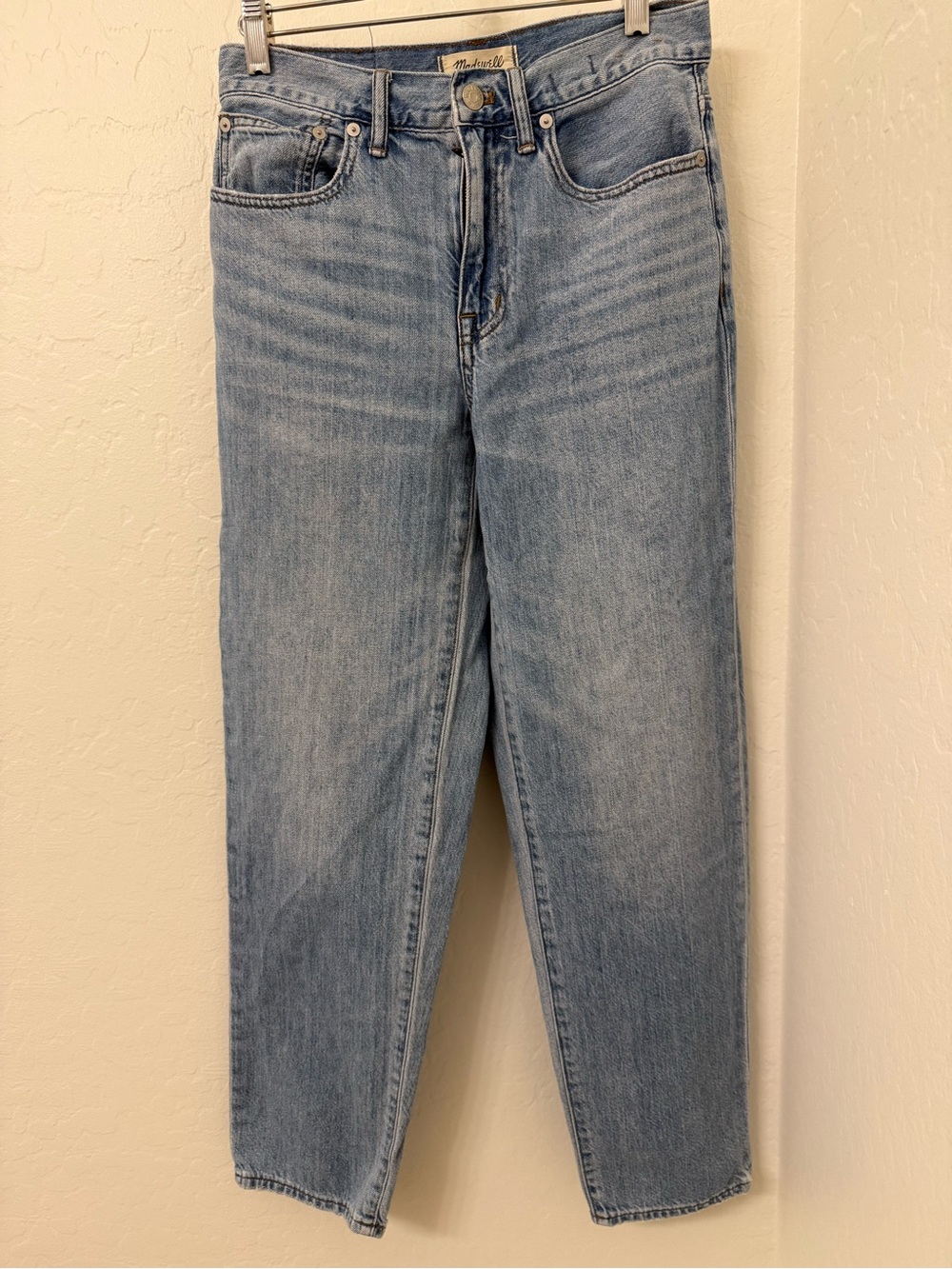 Excellent condition. Size 24. MADEWELL Slouchy Boy Jean. Light Wash Denim.